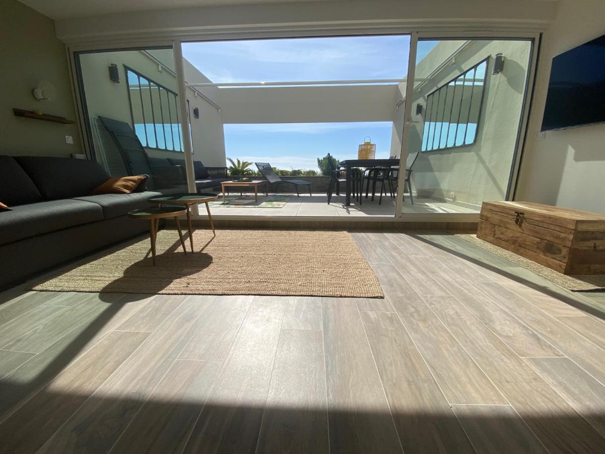 Superbe T2 44M2 - Grande Terrasse Vue Mer Panoramique Exceptionnelle Piscine - Parking Bandol Exterior foto